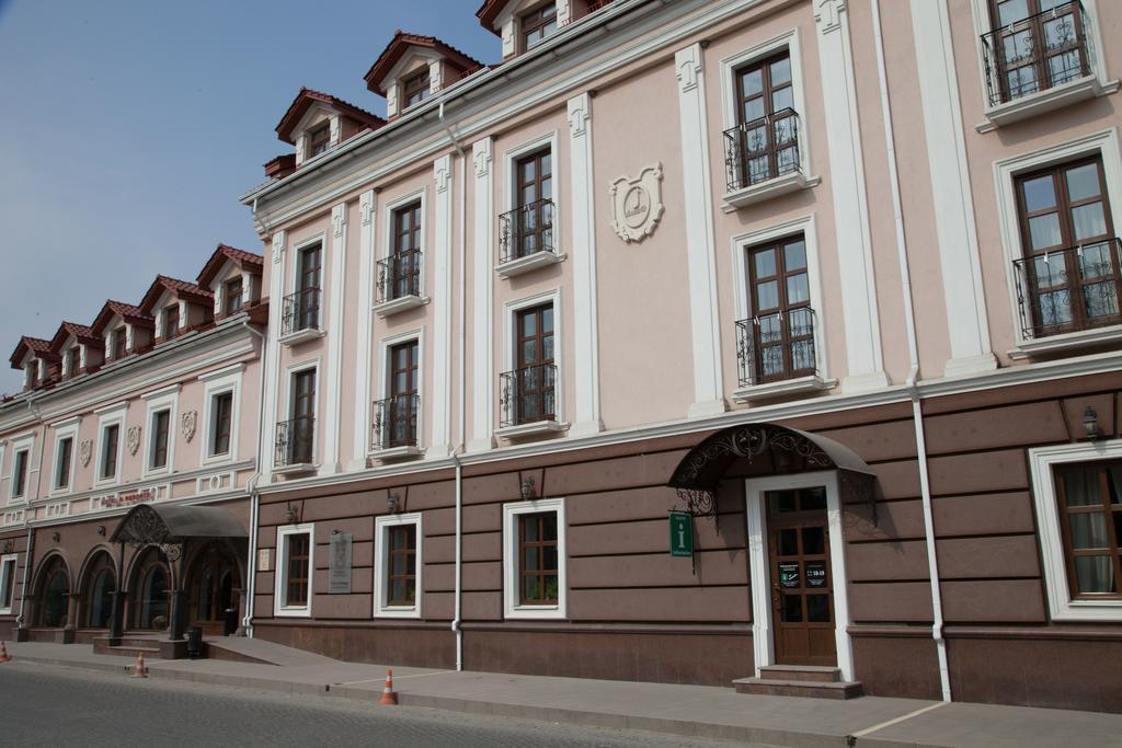 Optima Collection Kamianets-Podilskyi Exterior foto